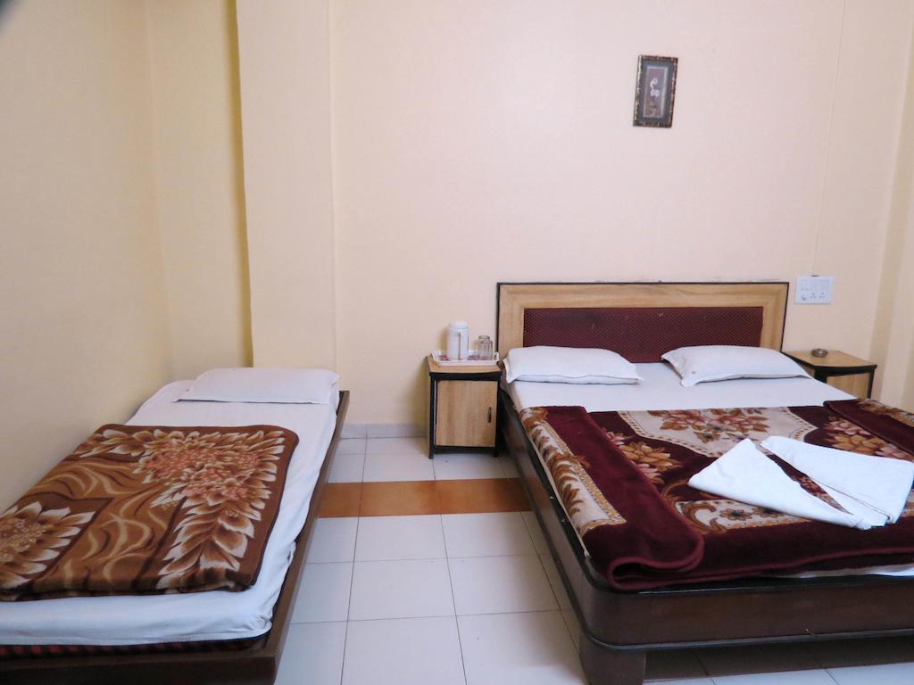 Hotel Sunny Classic Mahabaleshwar Exterior photo