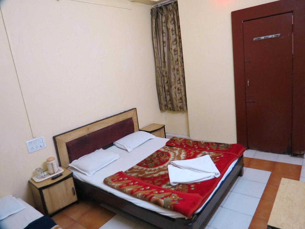 Hotel Sunny Classic Mahabaleshwar Exterior photo
