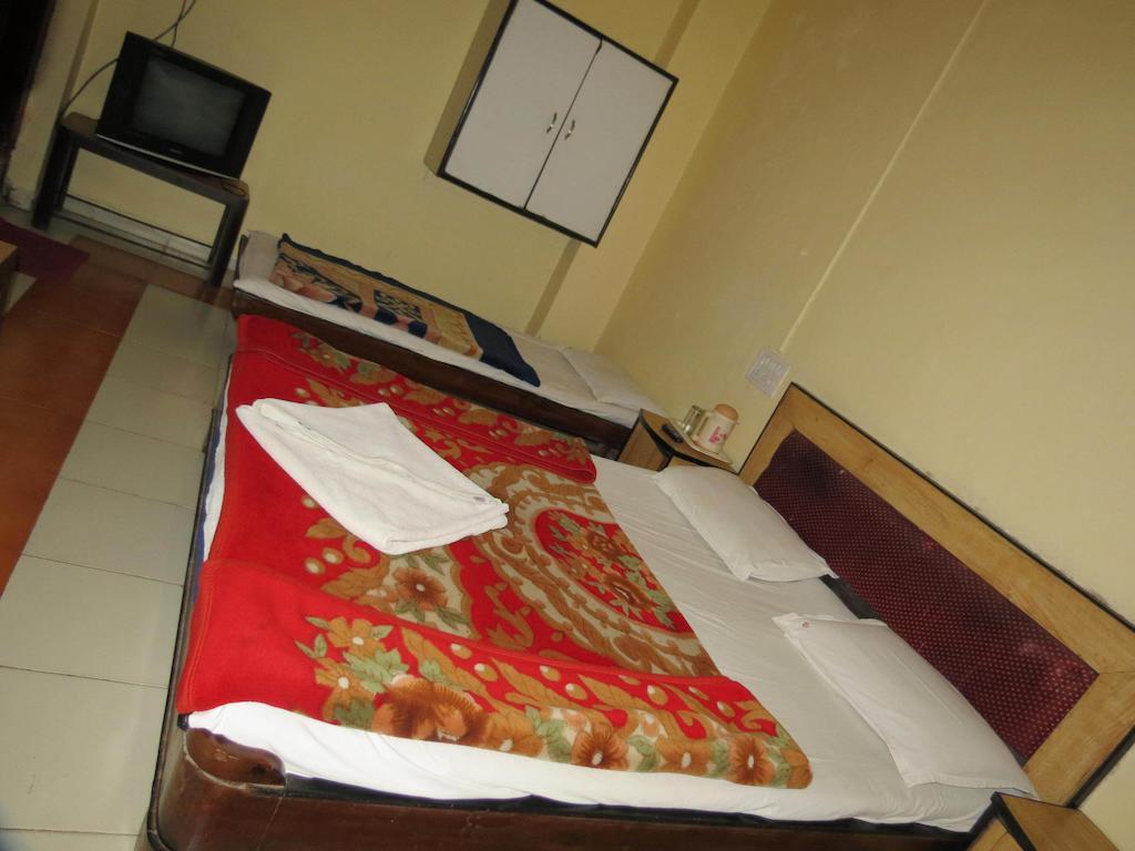 Hotel Sunny Classic Mahabaleshwar Exterior photo
