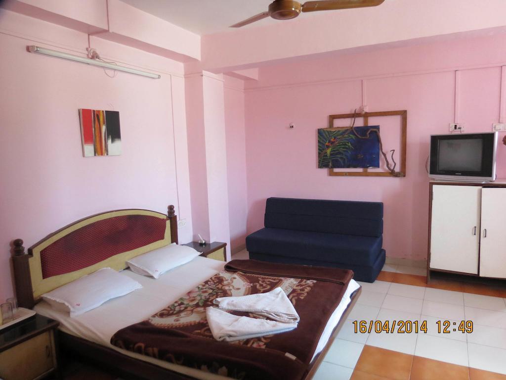 Hotel Sunny Classic Mahabaleshwar Exterior photo